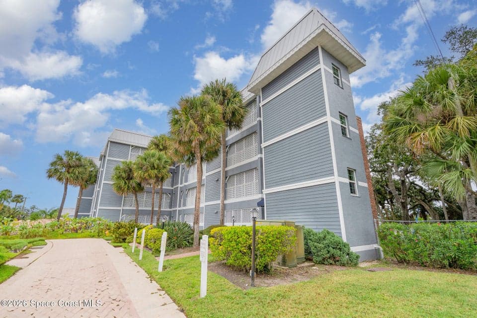 905 N Harbor City Boulevard 106, Melbourne, FL 32935
