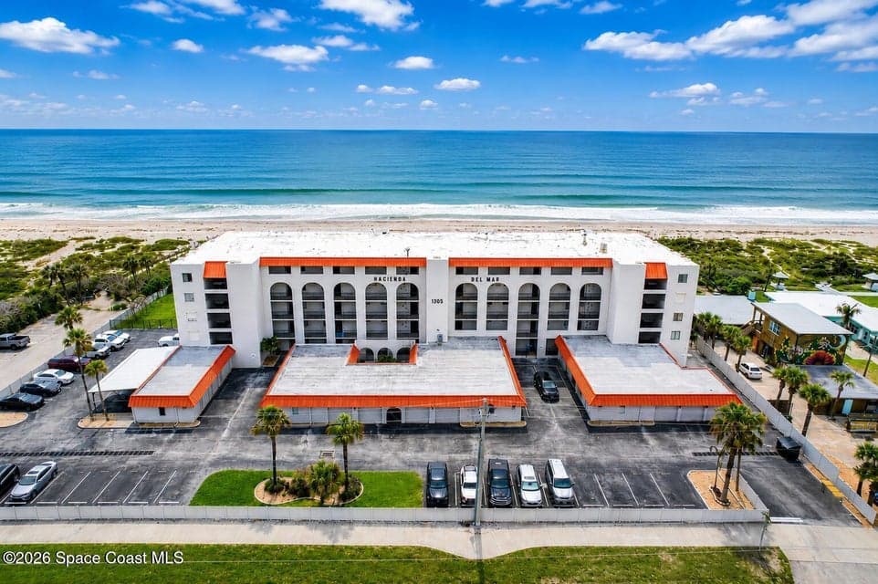 1305 S Atlantic Avenue 560, Cocoa Beach, FL 32931