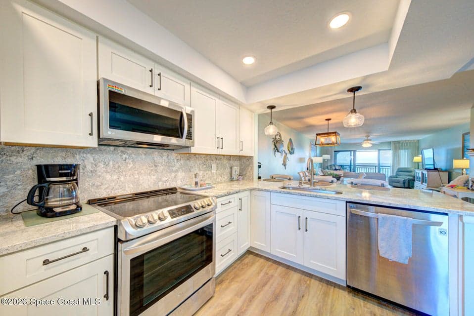1305 S Atlantic Avenue 560, Cocoa Beach, FL 32931 photo 4