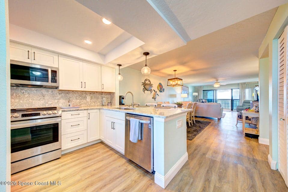 1305 S Atlantic Avenue 560, Cocoa Beach, FL 32931 photo 3