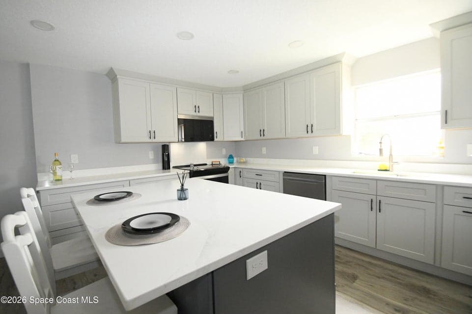 2500 Eagle Drive 4-d, Melbourne, FL 32935