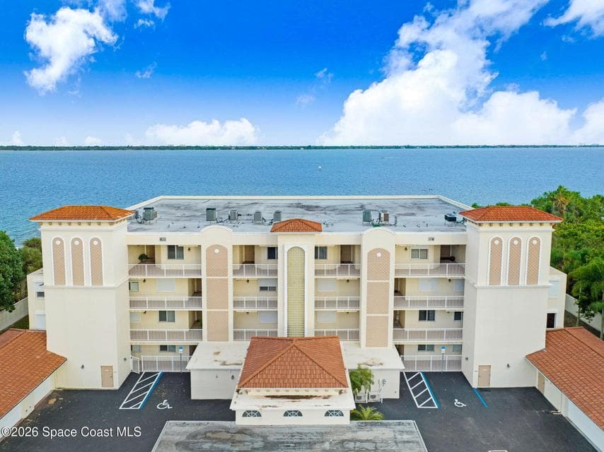 4007 N Harbor City Boulevard 404, Melbourne, FL 32935