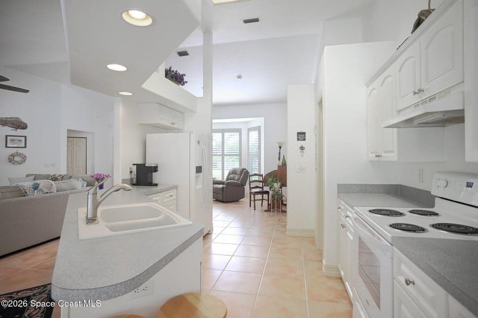 263 Camino Place, Melbourne Beach, FL 32951 photo 4