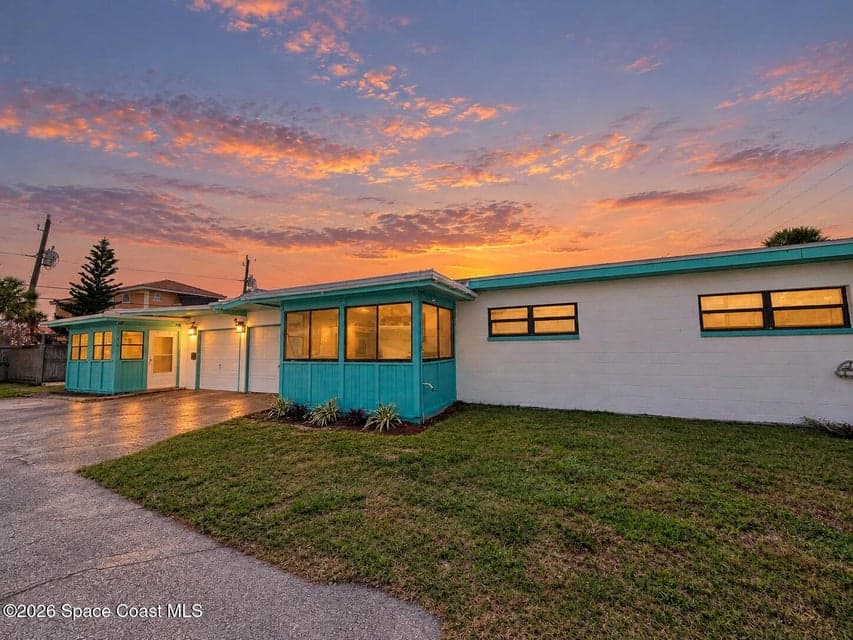 Condo for sale at 451 S Brevard Avenue 14, Cocoa Beach, FL 32931 – 2 bed, 1 bath, photo 2