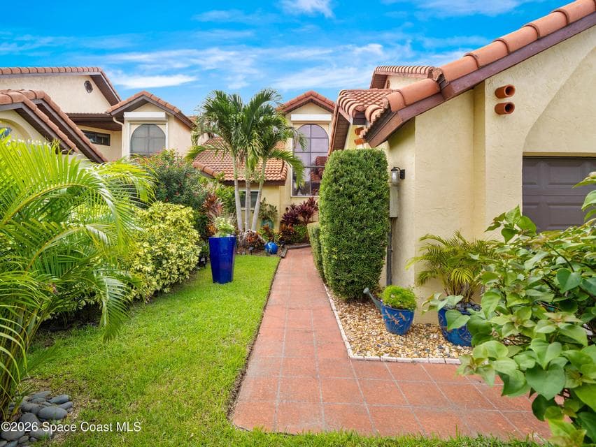 602 Manatee Drive, Satellite Beach, FL 32937 photo 5