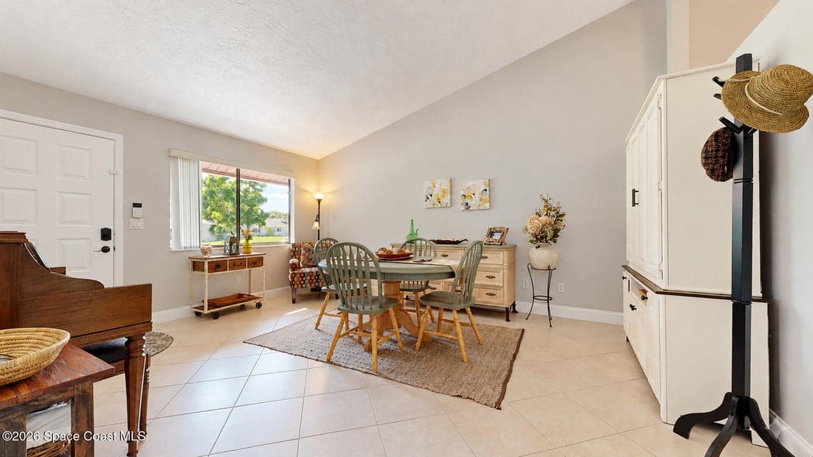 672 Casa Grande Drive, Melbourne, FL 32940 photo 4