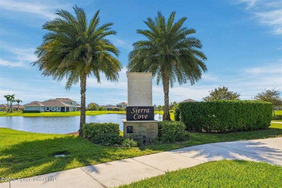 8248 Paragrass Avenue, Melbourne, FL 32940 photo 4