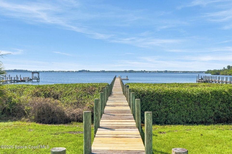 168 Bayshore Drive, Melbourne Beach, FL 32951 photo 2