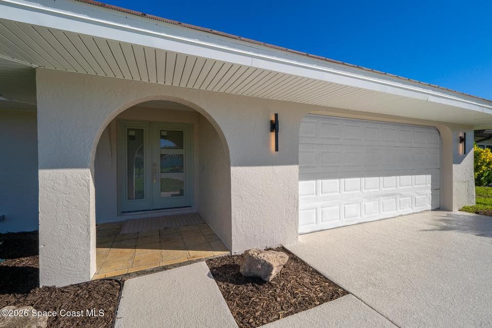 Home for sale at 468 Sailfish Cove, Satellite Beach, FL 32937 – 4 bed, 3 bath, photo 2