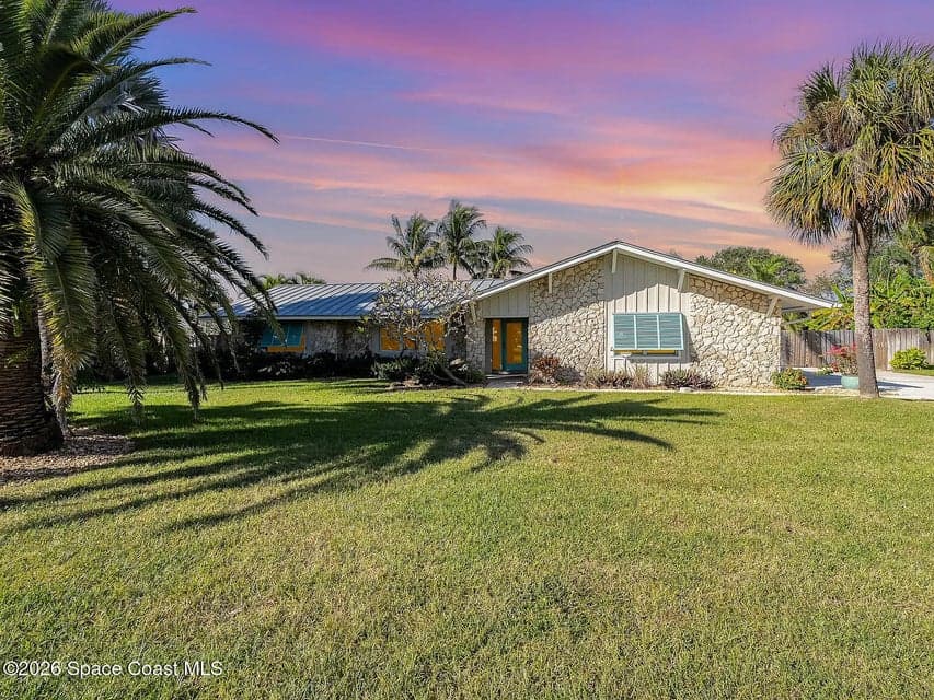 Home for sale at 606 Tortoise Way, Satellite Beach, FL 32937 – 4 bed, 3 bath, photo 4