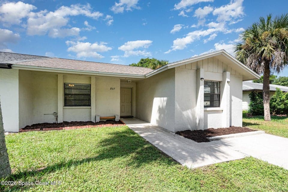 Home for sale at 807 Poinciana Street, Rockledge, FL 32955 – 2 bed, 2 bath, photo 2