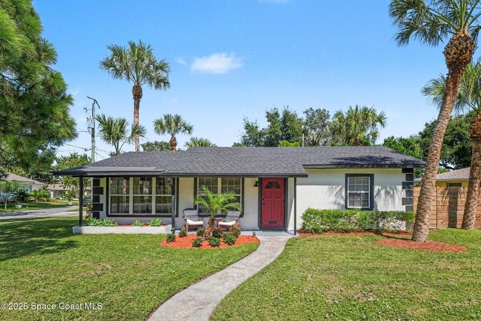 568 Shady Lane, Melbourne, FL 32935 photo 2