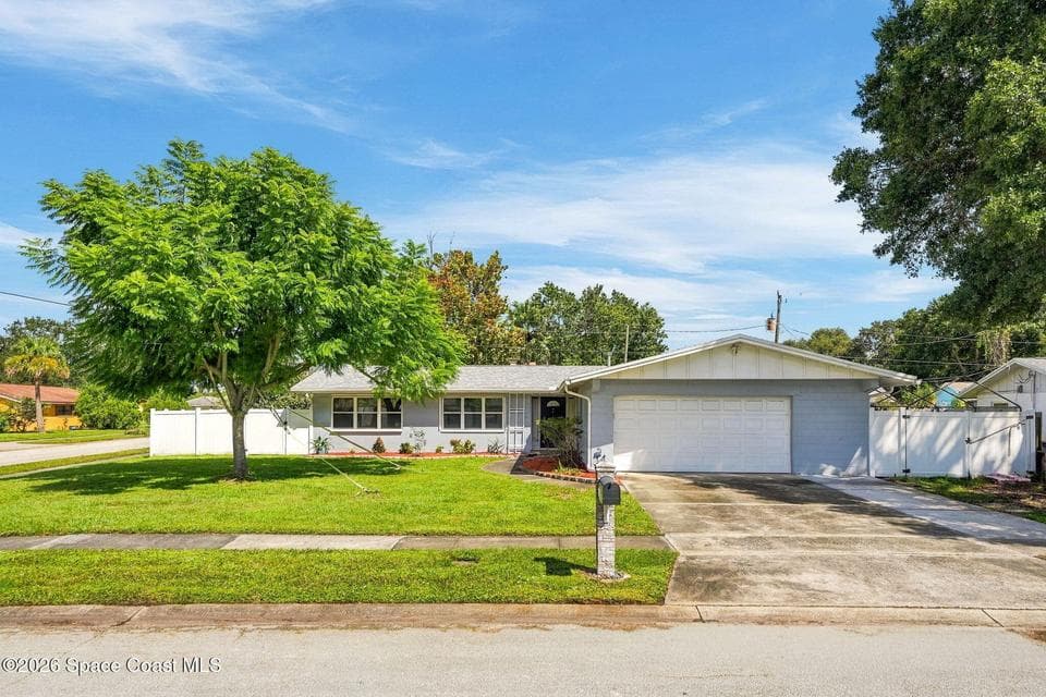 Home for sale at 970 Bellaire Lane, Rockledge, FL 32955 – 3 bed, 2 bath, photo 2