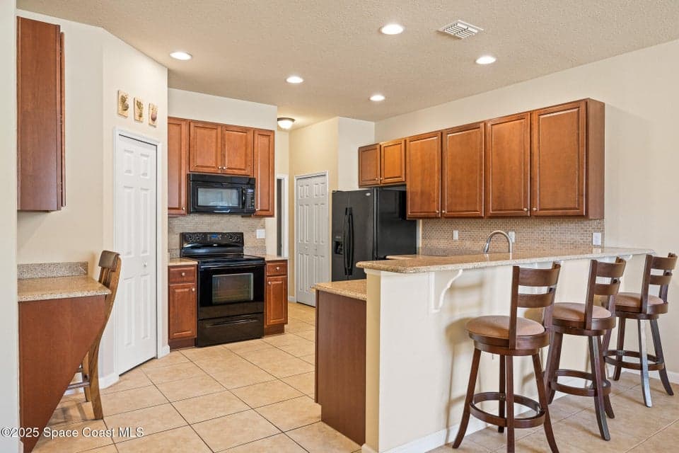 Condo for sale at 3257 Arden Circle, Melbourne, FL 32934 – 4 bed, 3 bath, photo 3