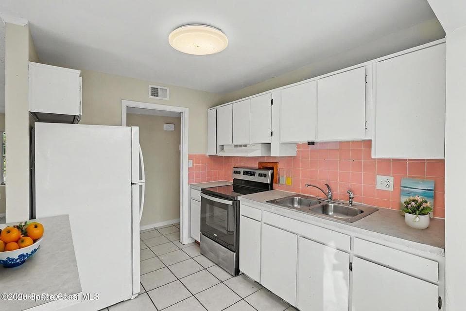 105 Needle Boulevard, Merritt Island, FL 32953 photo 2