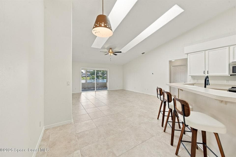 Home for sale at 423 Vizcaya Court, Melbourne, FL 32940 – 3 bed, 2 bath, photo 4