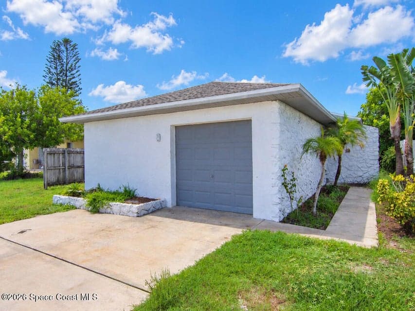 135 S Kenneth Court, Merritt Island, FL 32952