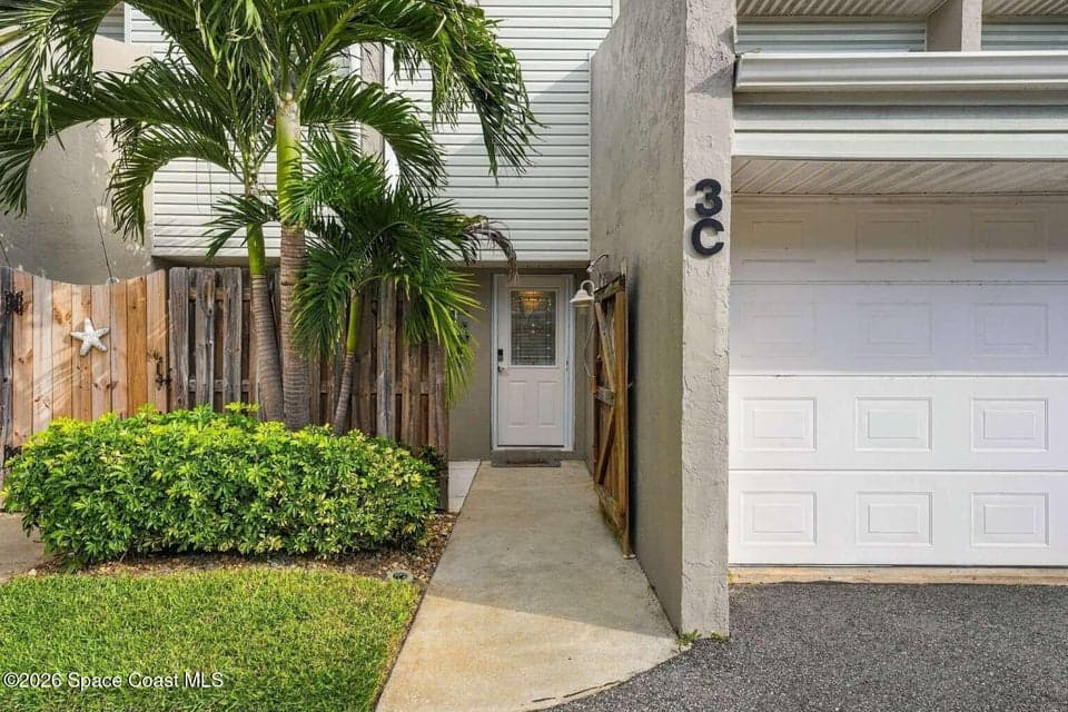 1706 Atlantic Street 3c, Melbourne Beach, FL 32951