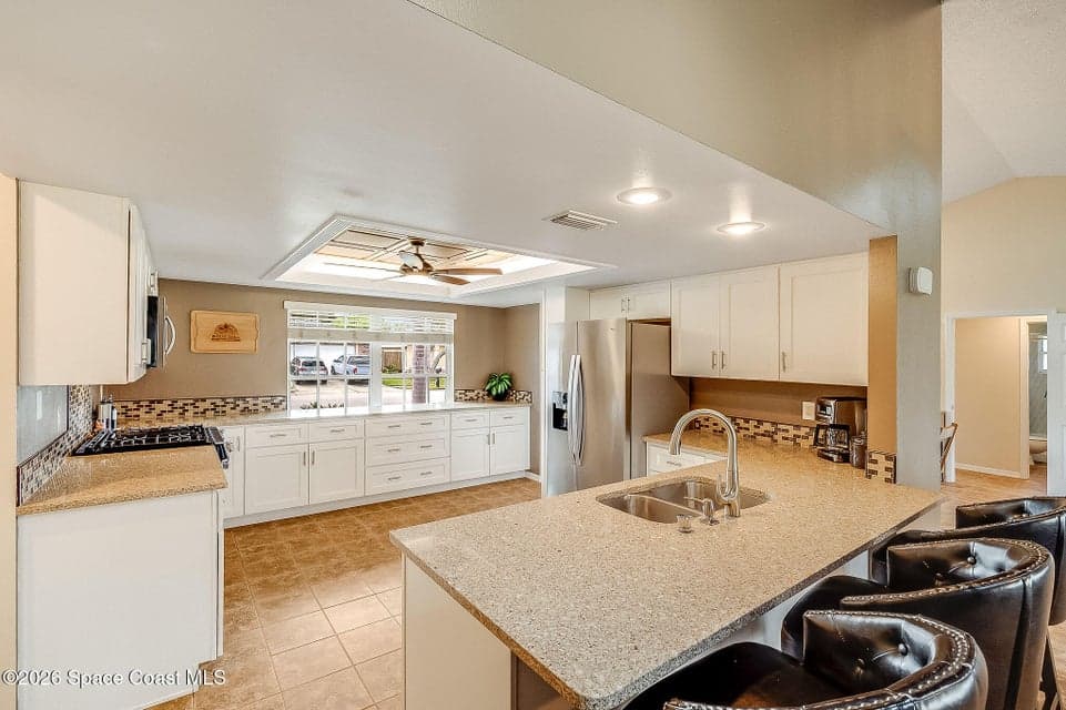 1947 Glen Meadows Circle, Melbourne, FL 32935 photo 2