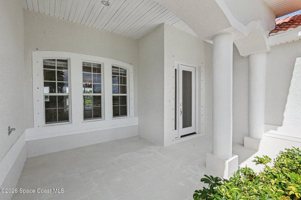 572 Oceanside Boulevard, Melbourne, FL 32903 photo 4