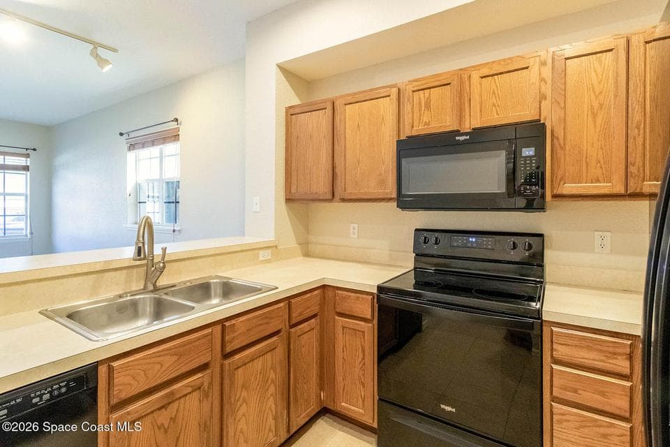 3975 Almeida Court 101, Melbourne, FL 32901 photo 6
