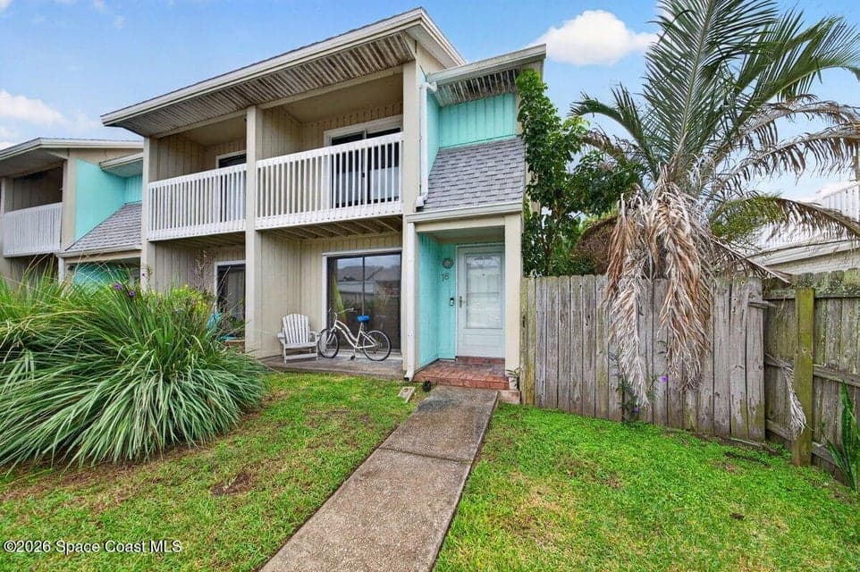 Condo for sale at 1800 S Orlando Avenue 18, Cocoa Beach, FL 32931 – 2 bed, 2 bath