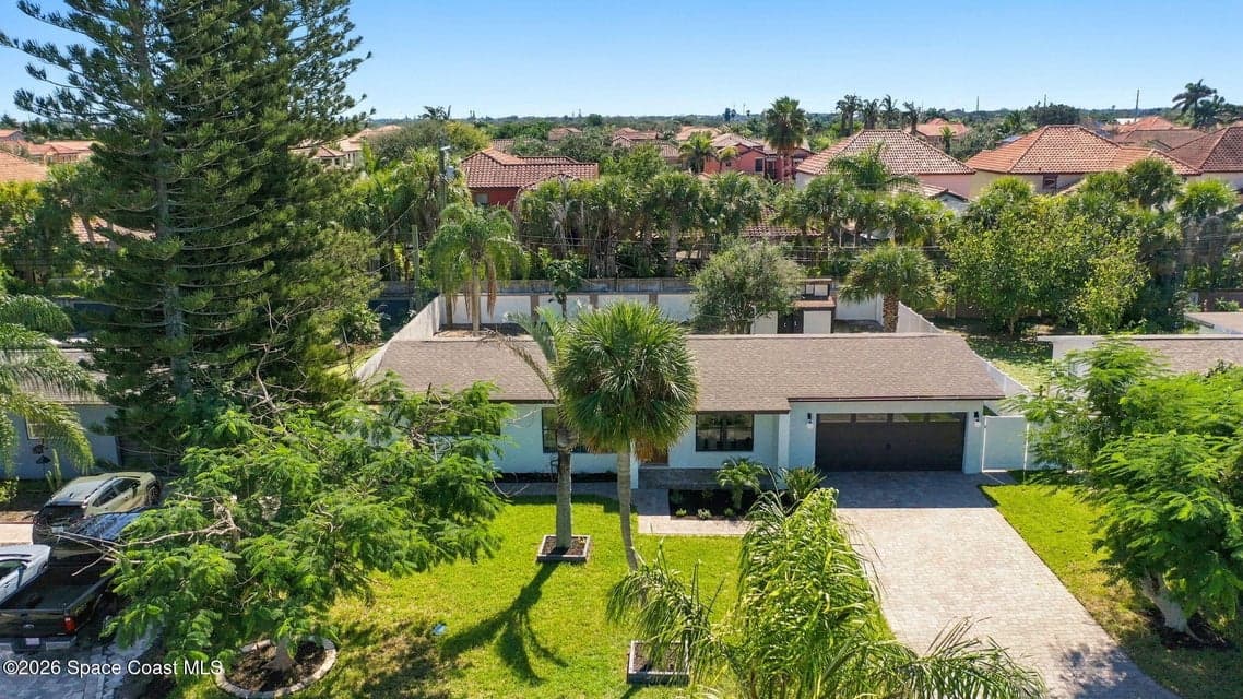 Home for sale at 356 W Exeter Street, Satellite Beach, FL 32937 – 3 bed, 2 bath, photo 4