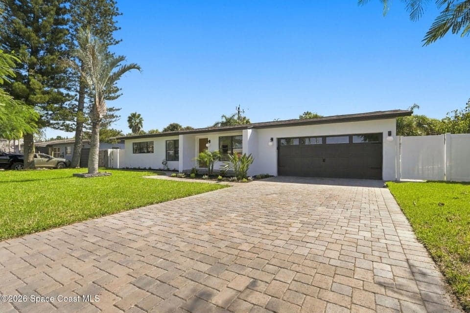 Home for sale at 356 W Exeter Street, Satellite Beach, FL 32937 – 3 bed, 2 bath, photo 6