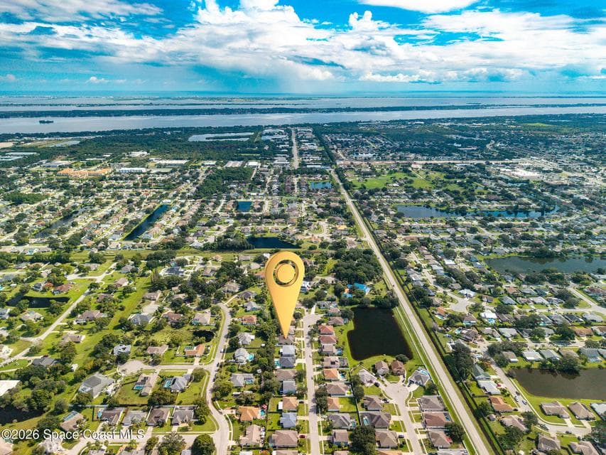 Home for sale at 1322 Enclave Drive, Rockledge, FL 32955 – 4 bed, 2 bath, photo 5