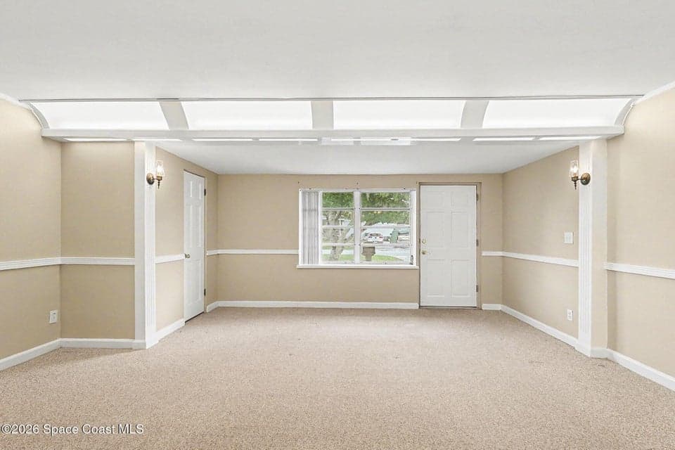 Home for sale at 1550 Hillcrest Drive, Melbourne, FL 32935 – 3 bed, 2 bath, photo 6