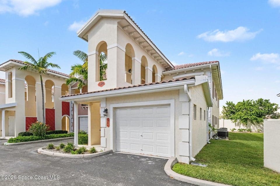Home for sale at 129 Lancha Circle 204, Satellite Beach, FL 32937 – 3 bed, 2 bath, photo 2