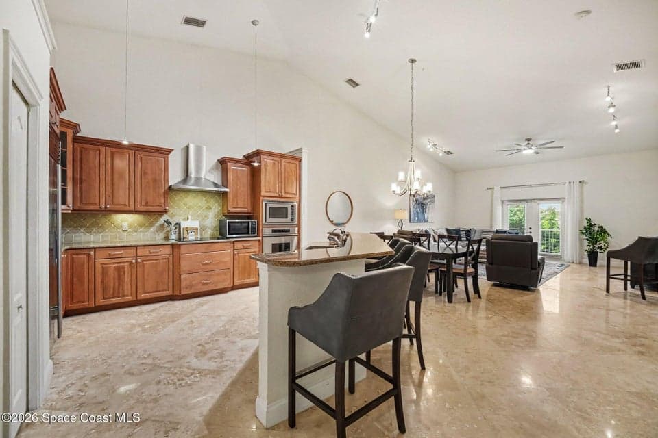 Home for sale at 129 Lancha Circle 204, Satellite Beach, FL 32937 – 3 bed, 2 bath, photo 4