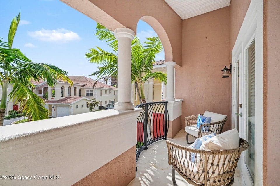 Home for sale at 129 Lancha Circle 204, Satellite Beach, FL 32937 – 3 bed, 2 bath, photo 3