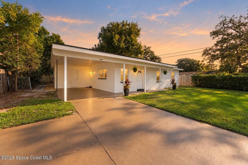 Home for sale at 1268 Lakewood Drive, Melbourne, FL 32935 – 3 bed, 2 bath, photo 2