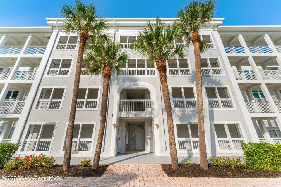 Condo for sale at 3037 S Hwy A1a 3c, Melbourne Beach, FL 32951 – 3 bed, 3 bath, photo 3