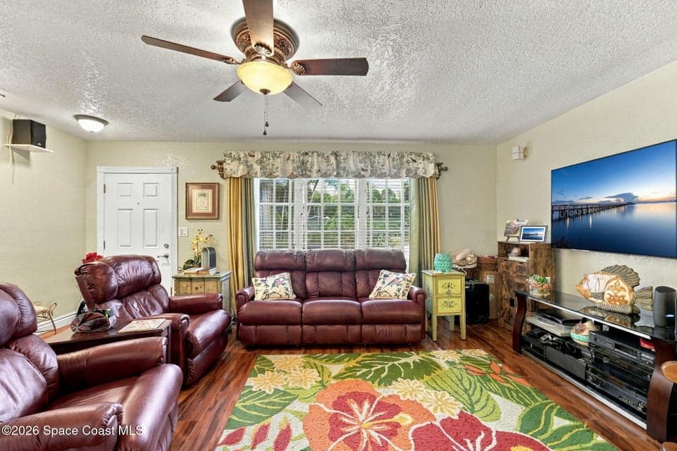 Home for sale at 363 Ibis Court, Melbourne, FL 32904 – 3 bed, 2 bath, photo 3