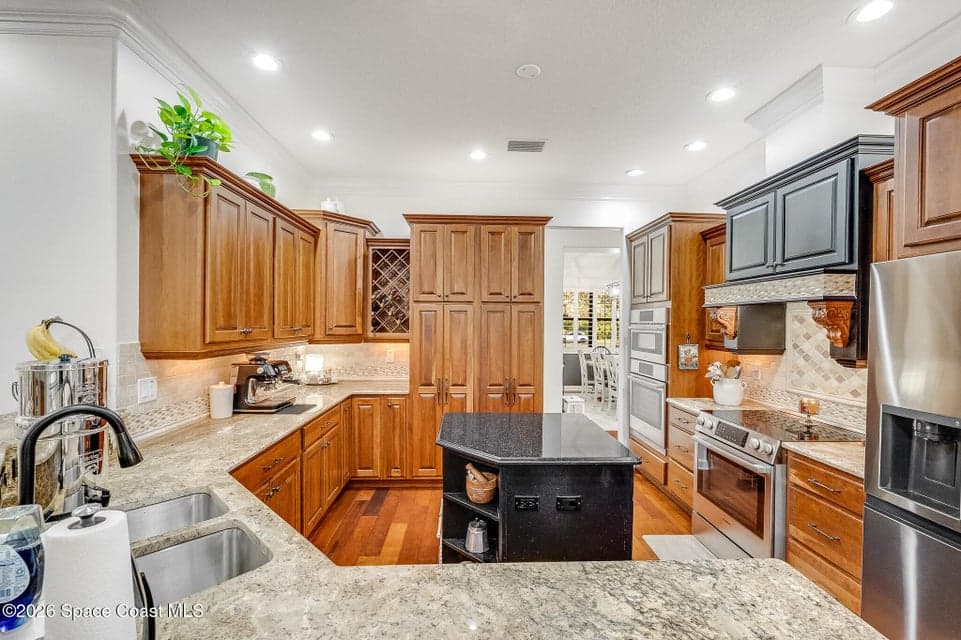 Home for sale at 3935 Turkey Point Drive, Melbourne, FL 32934 – 4 bed, 4 bath, photo 3