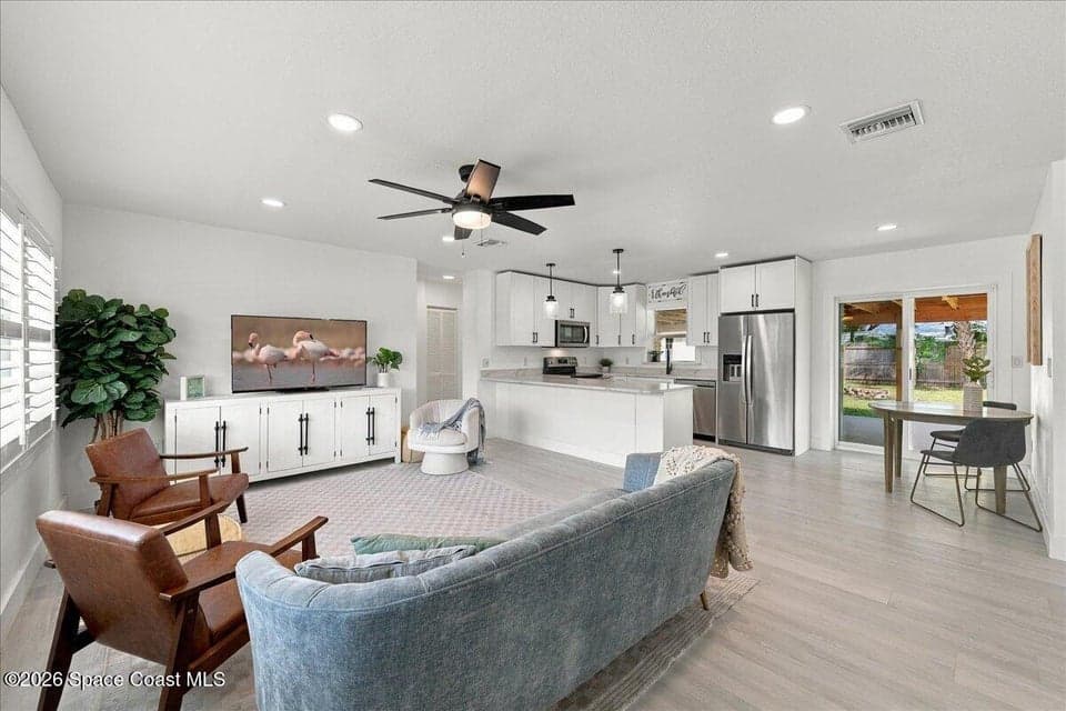 Home for sale at 446 Coral Drive, Melbourne, FL 32935 – 3 bed, 2 bath, photo 2