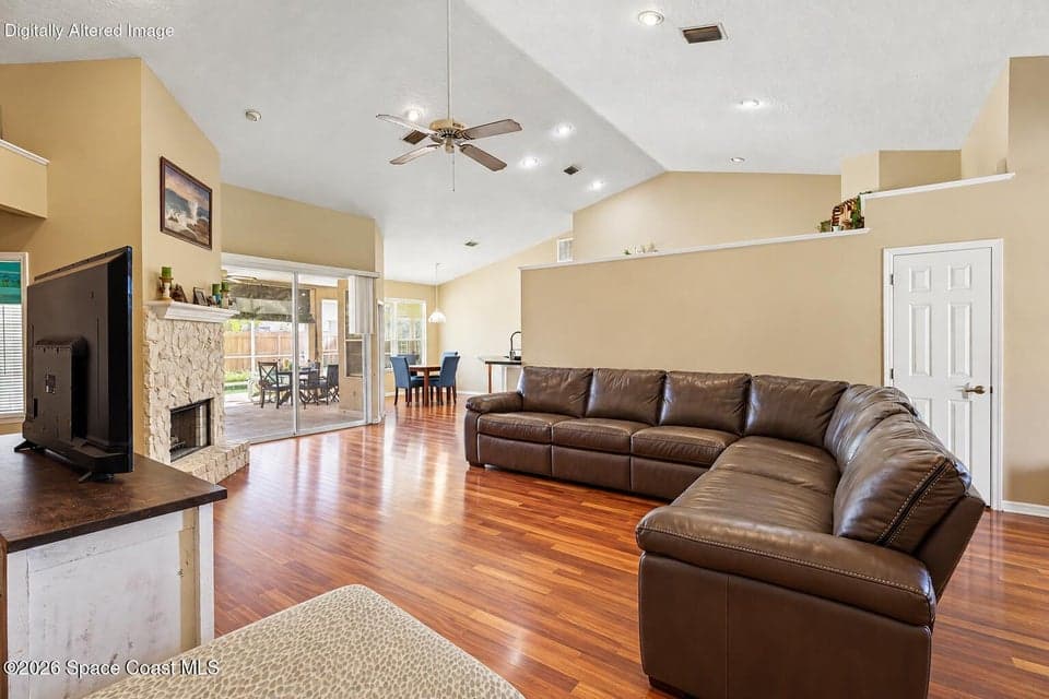 Home for sale at 4811 Springwater Circle, Melbourne, FL 32940 – 4 bed, 3 bath, photo 3
