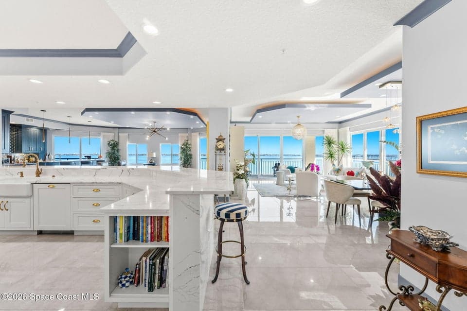 Condo for sale at 1465 S Harbor City Boulevard 1002, Melbourne, FL 32901 – 3 bed, 4 bath, photo 4