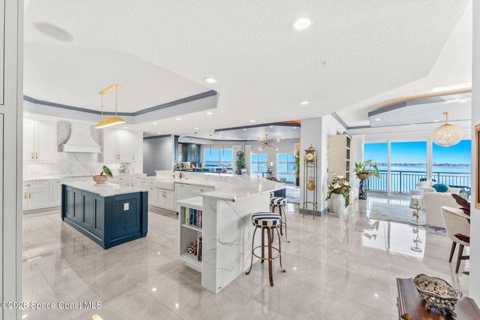 Condo for sale at 1465 S Harbor City Boulevard 1002, Melbourne, FL 32901 – 3 bed, 4 bath, photo 6