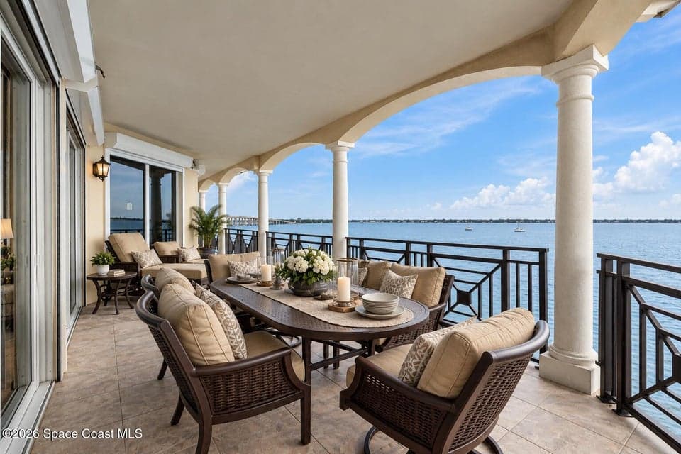 Condo for sale at 2300 Front Street 400, Melbourne, FL 32901 – 3 bed, 4 bath, photo 4