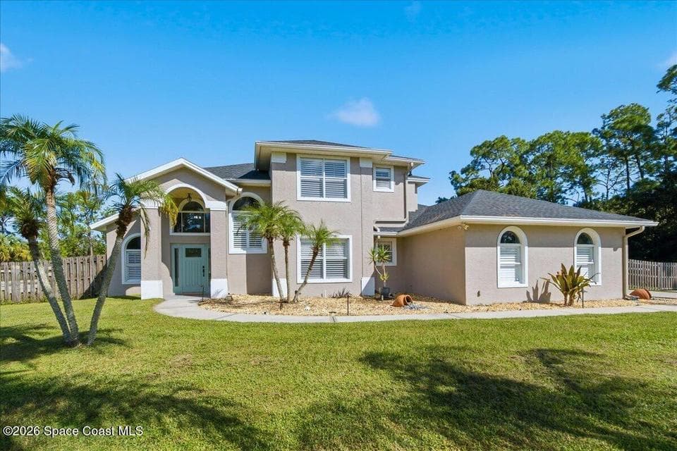 Home for sale at 4120 Careywood Drive, Melbourne, FL 32934 – 3 bed, 3 bath, photo 3