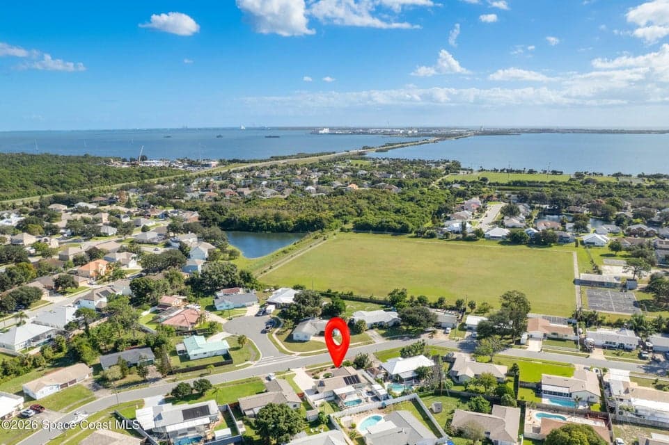 Home for sale at 1355 Johns Circle, Merritt Island, FL 32952 – 3 bed, 2 bath, photo 5