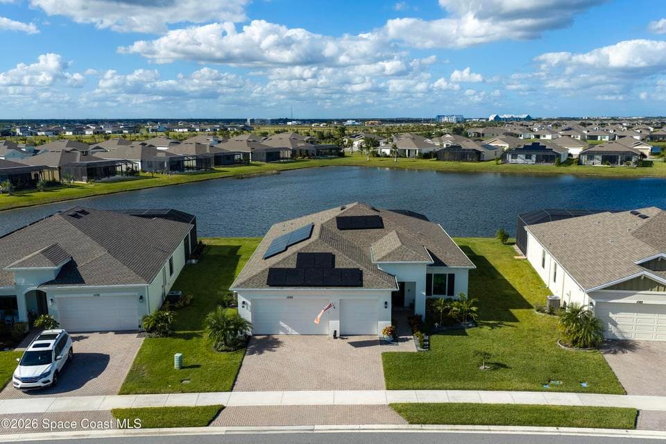 Home for sale at 1092 Great Belt Circle, Melbourne, FL 32940 – 3 bed, 3 bath