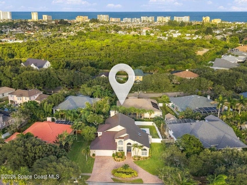 Home for sale at 680 Nightingale Drive, Indialantic, FL 32903 – 4 bed, 4 bath, photo 3