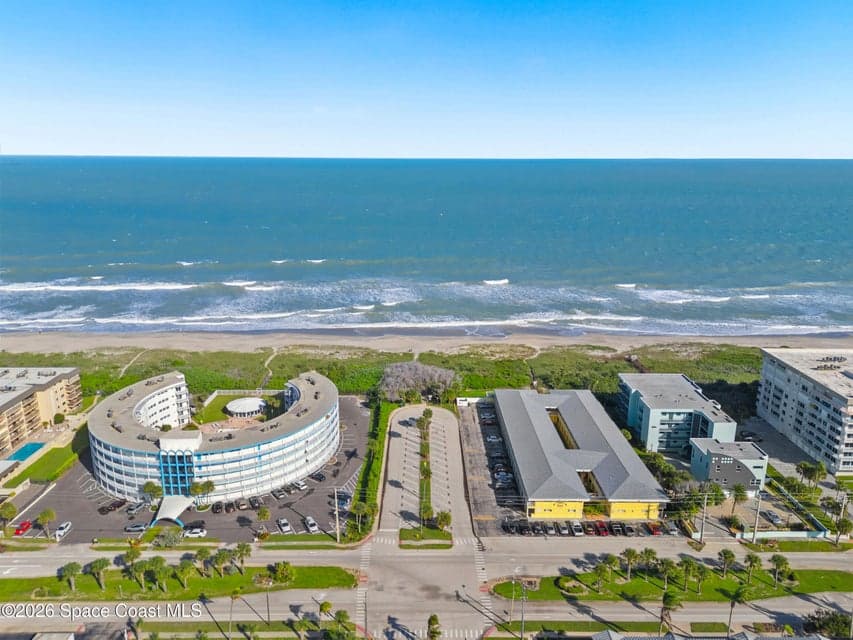 Condo for sale at 3799 S Banana River Boulevard 101, Cocoa Beach, FL 32931 – 2 bed, 2 bath, photo 4
