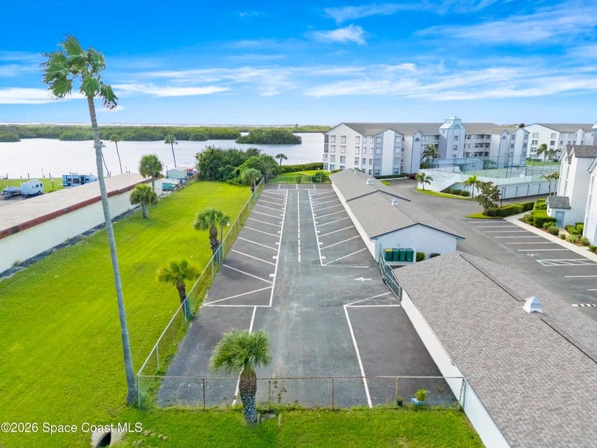 Condo for sale at 540 S Brevard Avenue 443, Cocoa Beach, FL 32931 – 2 bed, 2 bath, photo 4