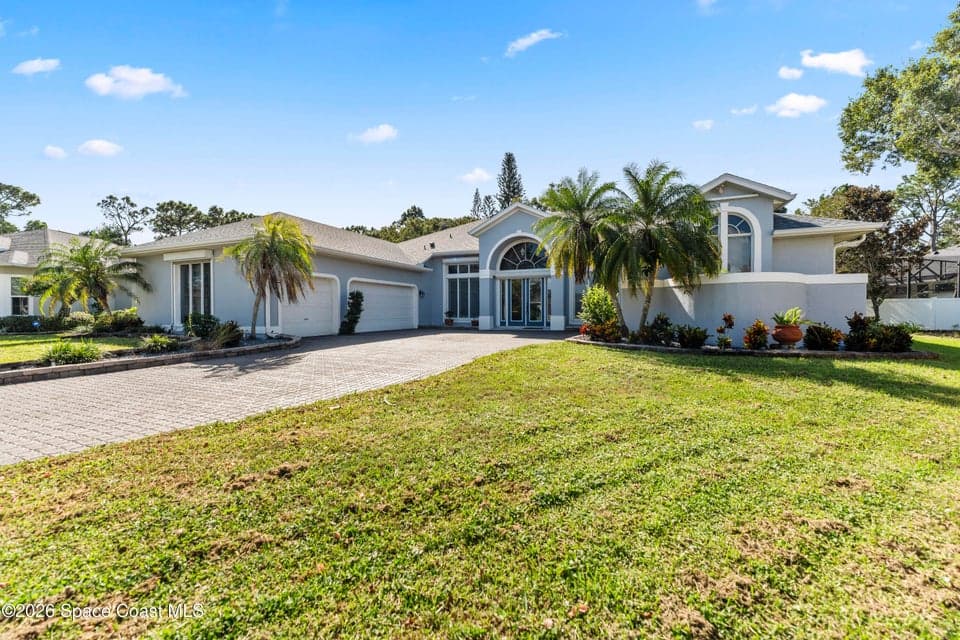 Home for sale at 427 Kimberly Drive, Melbourne, FL 32940 – 3 bed, 3 bath