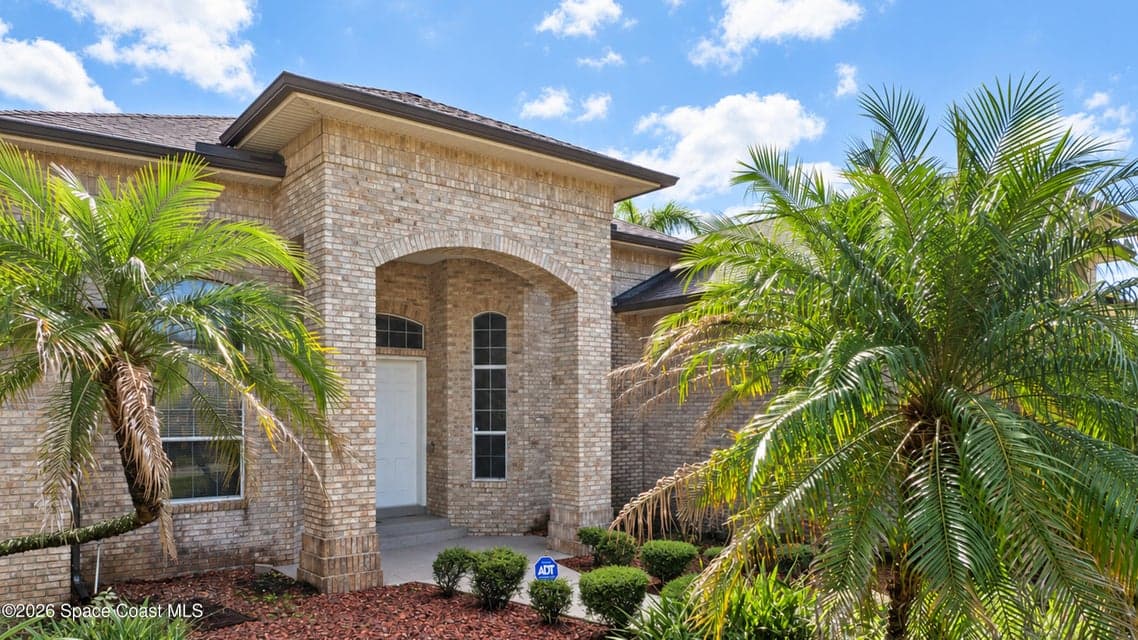 Home for sale at 3601 Carriage Gate Drive, Melbourne, FL 32904 – 4 bed, 3 bath, photo 3
